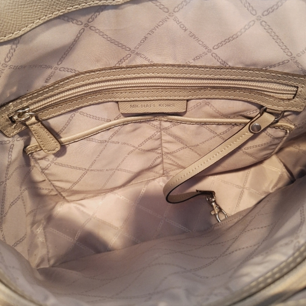 Michael Kors Jet Set East West tote bag - Picture 7 of 11